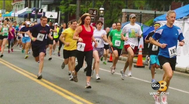 Amy Lacey of 8New comes Hill Topper 5k